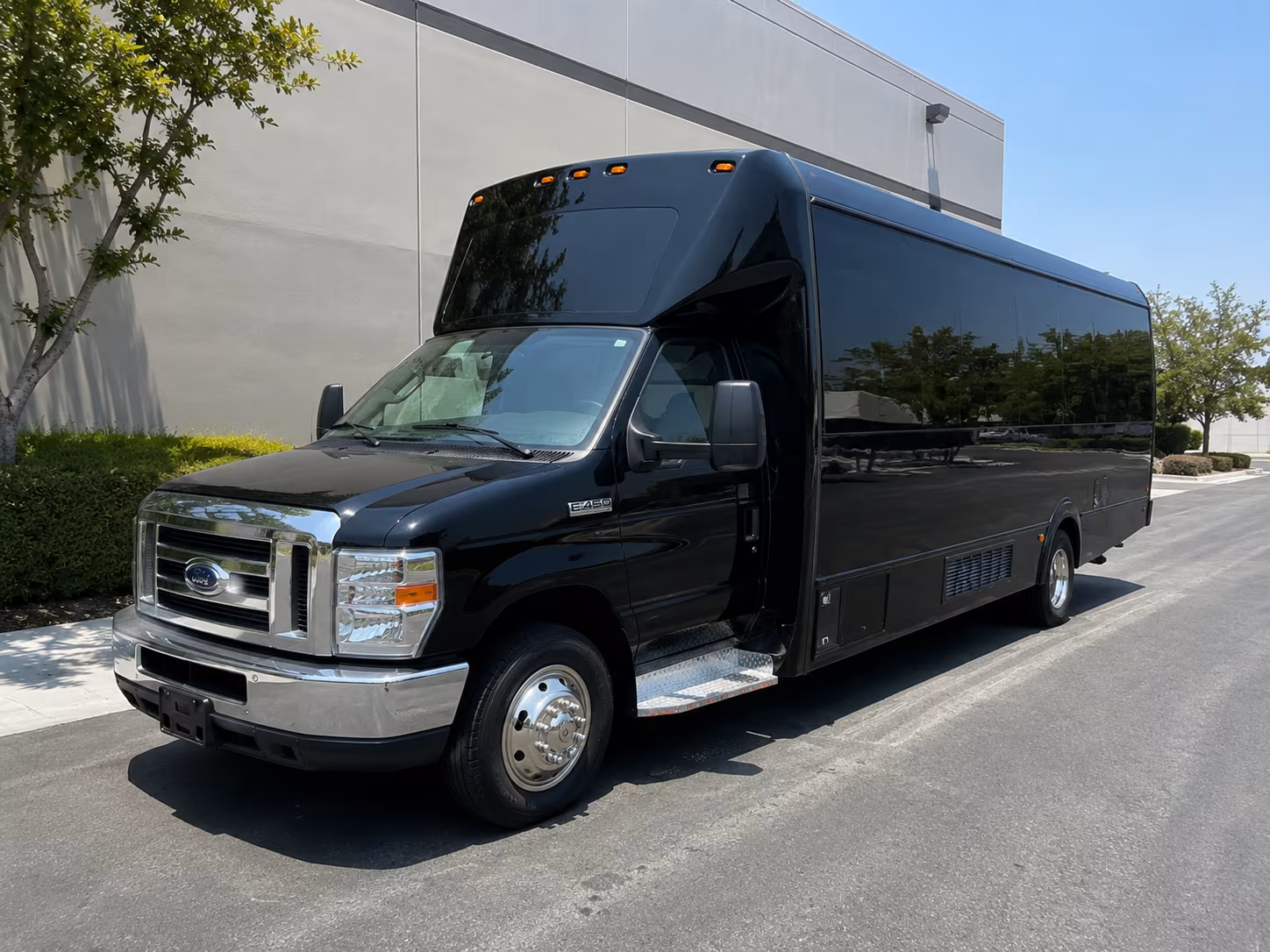 pittsburg party bus