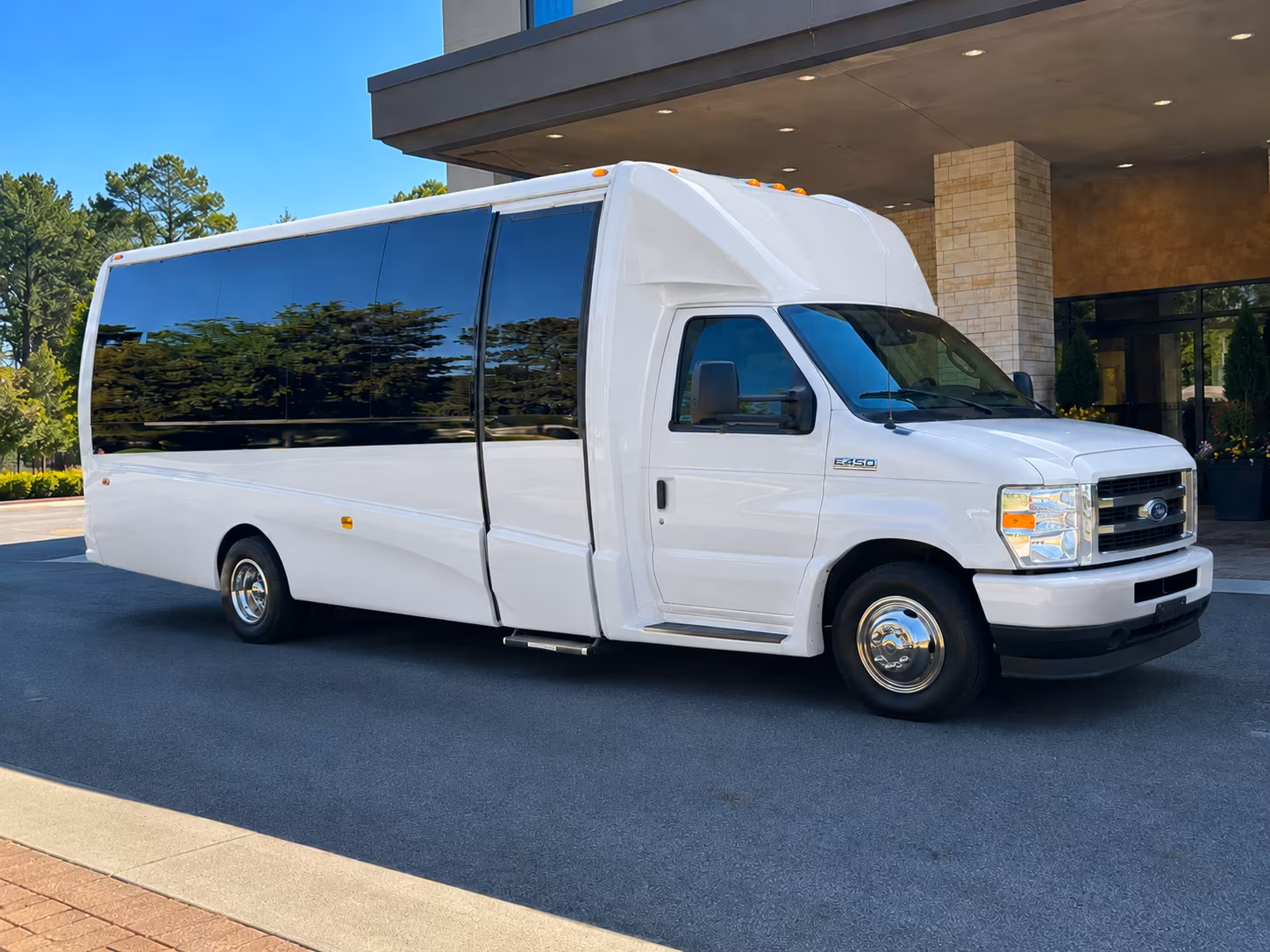 shuttle buses for corporate campus and multi site transportation in pittsburg